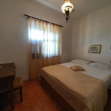 Apartman Nikola.s * Slatine