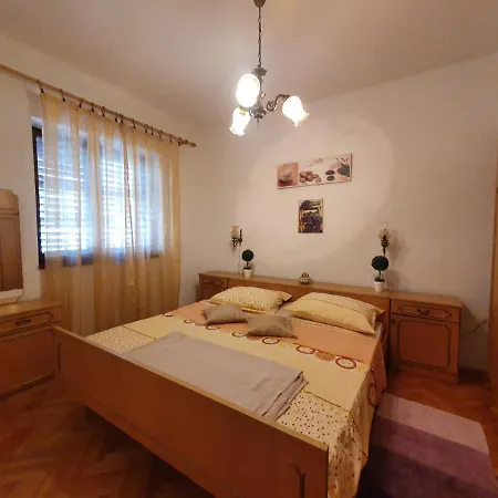 Apartman Nikola.s * Slatine